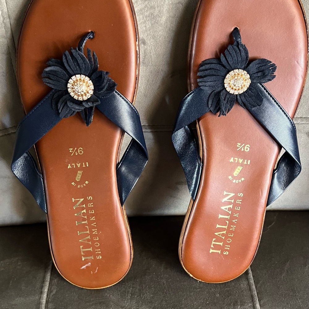 Italian Shoemakers Women's Navy Blue Sandals